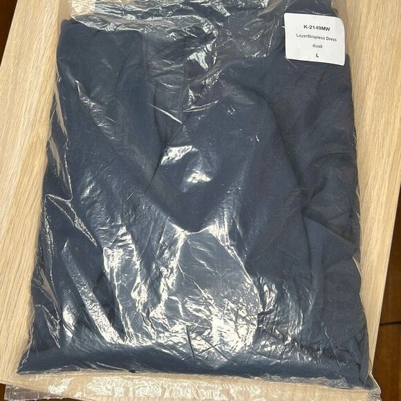 Krisa Strapless Ruffle Layer Strapless Dress Cape Dusk Blue NWT Size Large - Picture 5 of 5